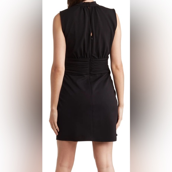 Nicole Miller Sleeveless Ruched Dress. Size 12 - Picture 2 of 14